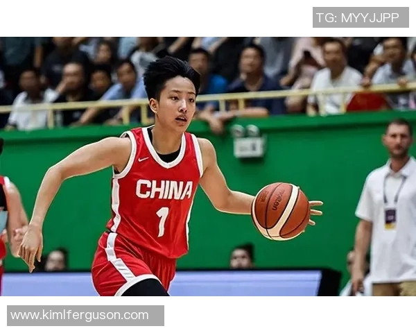 冉珂嘉创造历史成为第四位被WNBA选中的中国球员及首位中国后卫